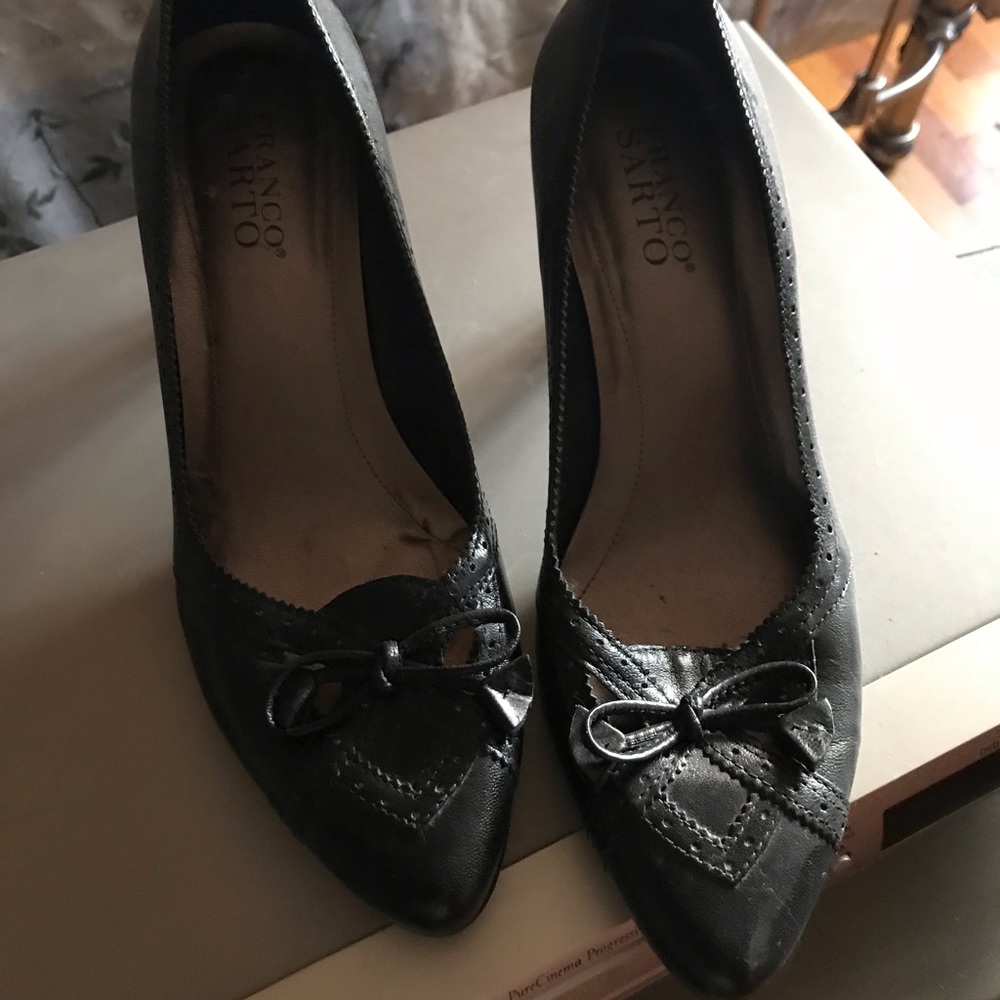Black low heels